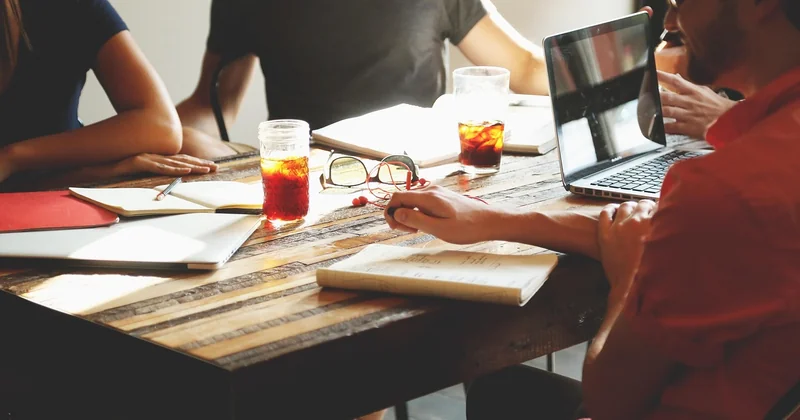 Quelles sont les 6 méthodes pour gérer les conflits au travail ?